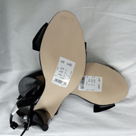 New Look |  Open Toe Ankle Strap Heels - Picture 8 of 8